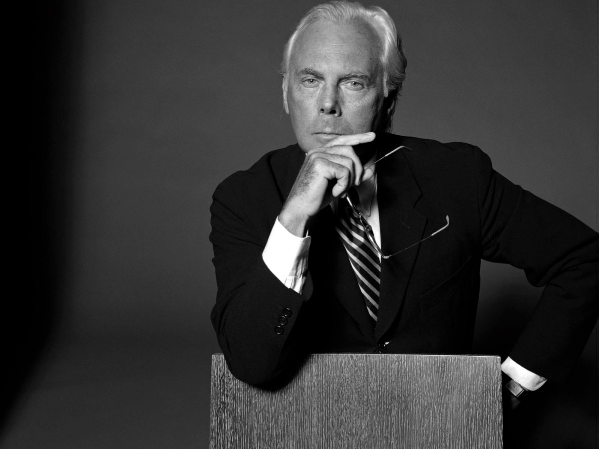 Perdiamo Giorgio Armani, il Re dell’eleganza, dello stile, nonché del saper vivere, Maestro del gusto e della dedizione al lavoro, del Made in Italy