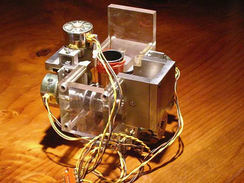 Al Senato la pietra filosofale de ‘noantri, la miracolosa “macchina di Majorana” che trasforma tutto in oro, fa ringiovanire, riporta in vita, crea energia infinita